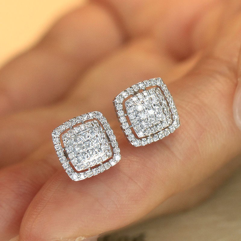 Aazuo ラグジュアリーライフジュエリー 18K ホワイト - Diamond Stud Earrings のレビューと価格
