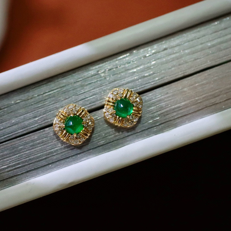 Aazuo ファインジュエリー 18K イエローゴールド 天 - Diamond Stud Earrings のレビューと価格
