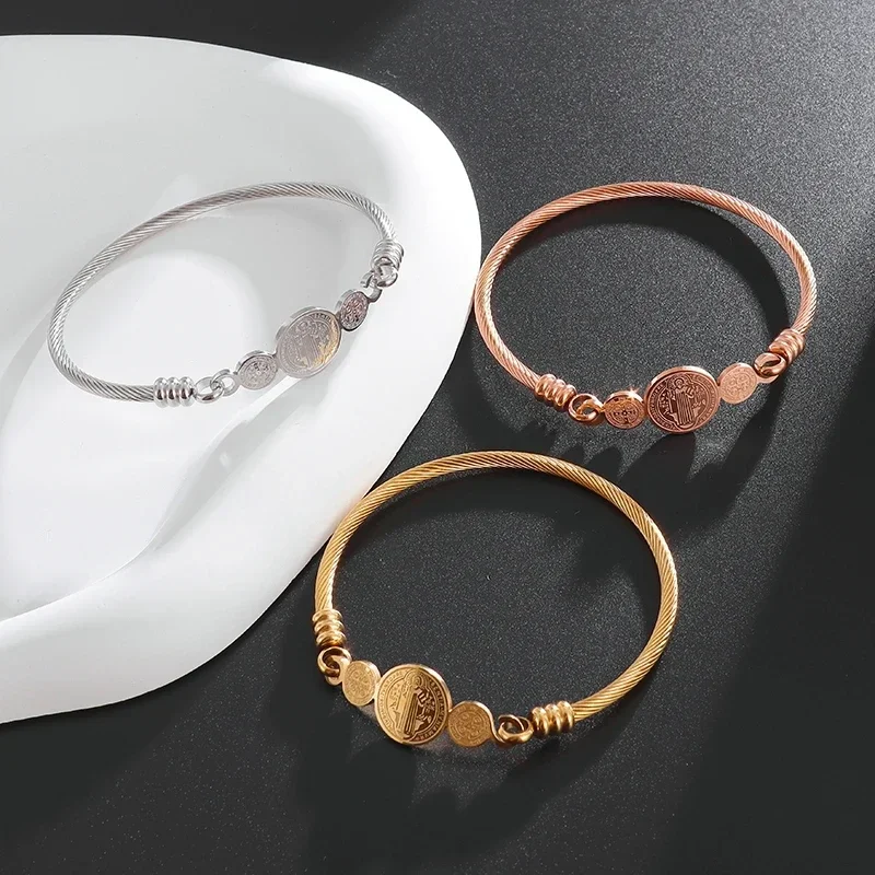 男性と女性のためのステンレス鋼の着物ブレスレット,カツヤの水 - Al Ain Jewelry & Watches Exhibition 2025 のレビューと価格
